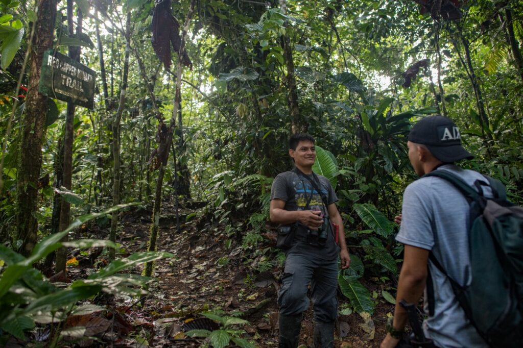 With ranger José Añapa (centre of picture above) as the latest example, the bond between the indigenous Chachi people and the Chocó forest goes back hundreds of years. Image credit: Fundación Jocotoco