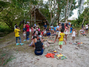 Waorani at Miwaguno community