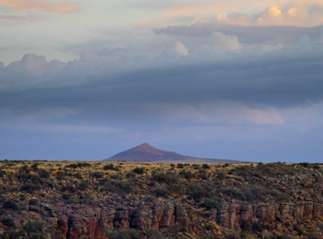 A photograph of the Somuncurá Plateau, a volcanic tabletop located in Argentinian Patagonia