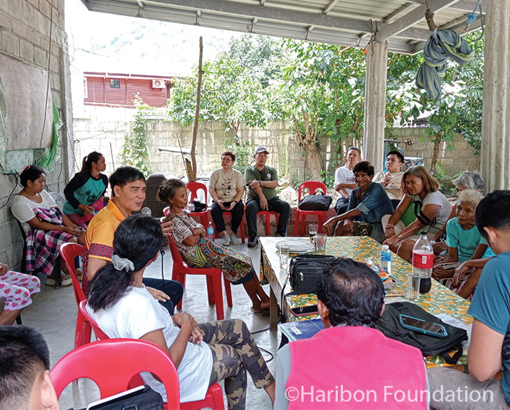 Women's community consultation with Haribon.
