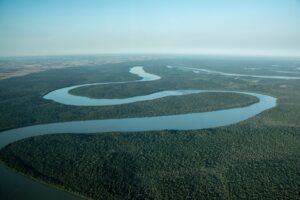 An aerial shot of the Iguazú River with big meanders.
